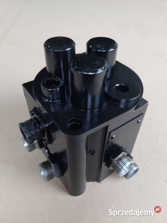 VOLVO ZAWÓR HYDRAULICZNY OSI SKRĘTNEJ 8353900106 Trzciel