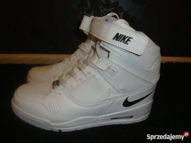 Białe i biało czarne sneakersy z logo Nike 90 czarny