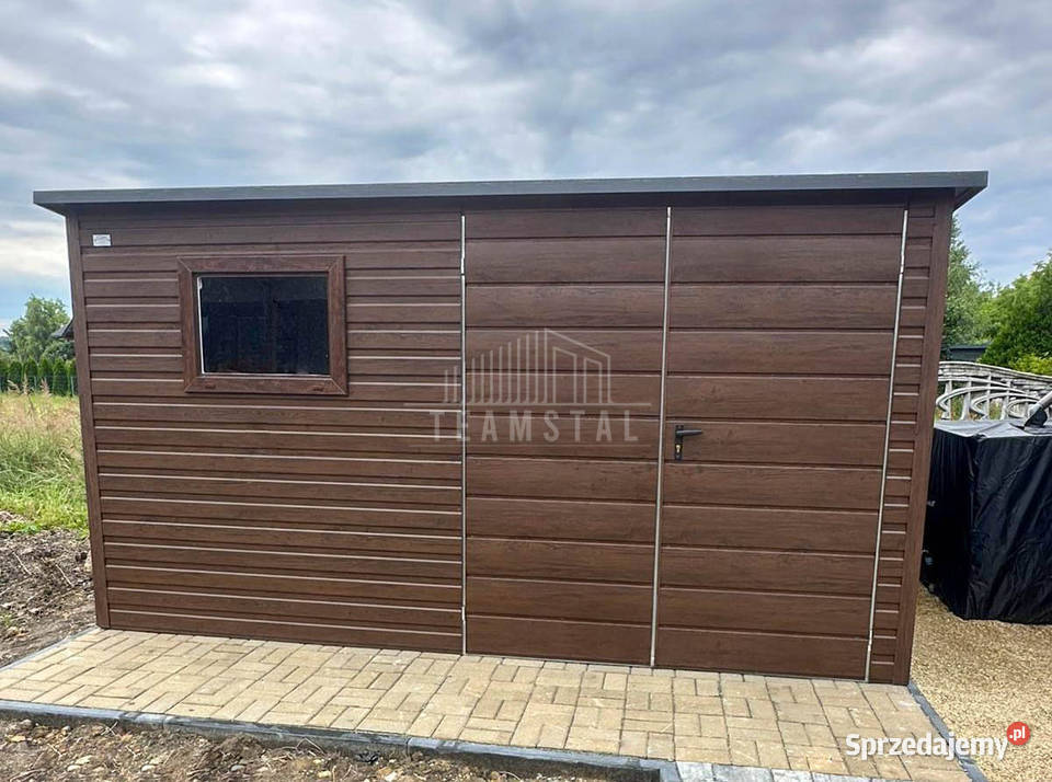 Schowek domek 4x2 brama ciemny orzech dach Bartoszyce