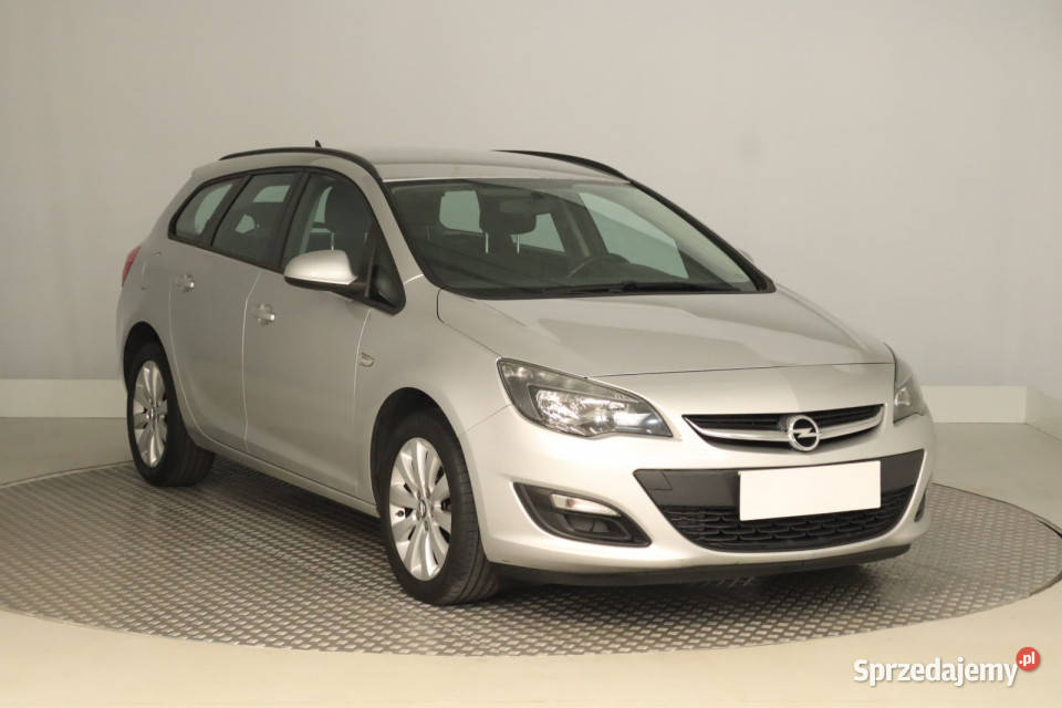 Opel Astra 16 CDTI podgrzewane fotele