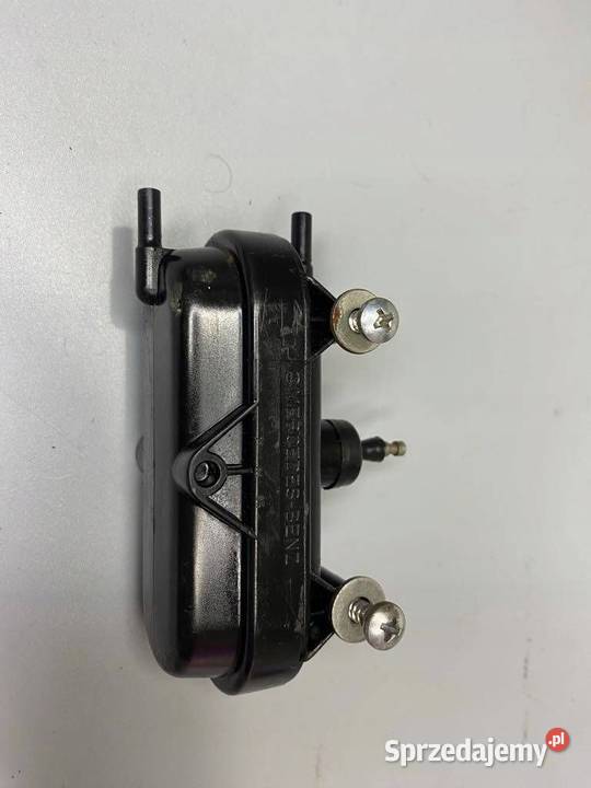 MercedesBenz W123 1982 Siłownik centralnego Łagiewniki sprzedam