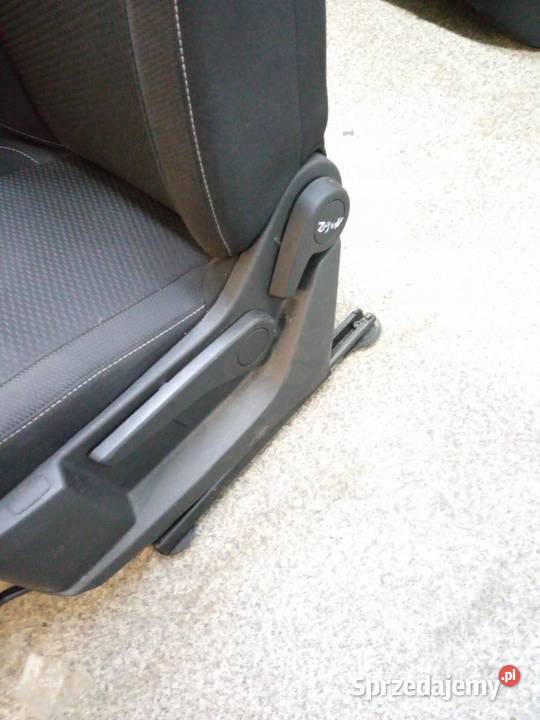 FOTELE PRZÓD KANAPA KOMPLET Dacia Duster II