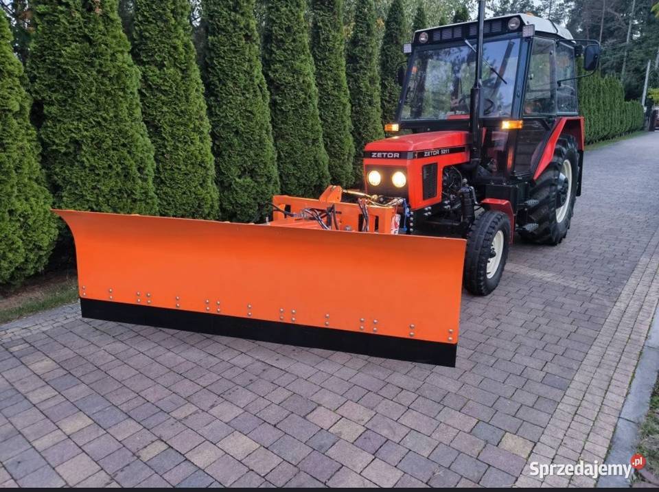 Wynajem zamiatarki z ciągnikiem z pługami do mazowieckie Pruszków