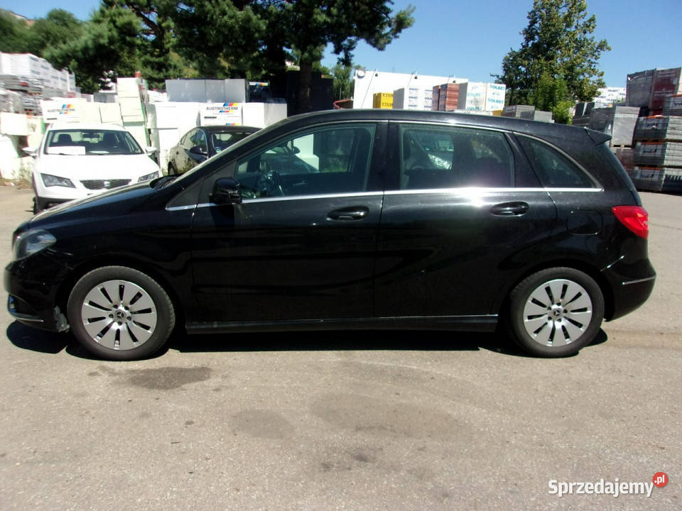Mercedes B 180 Klimatyzacja Niski przebieg kurtyny powietrzne