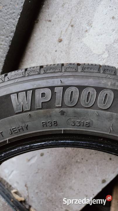 Komplet opon zimowych 175x65 r15 Nowiny sprzedam