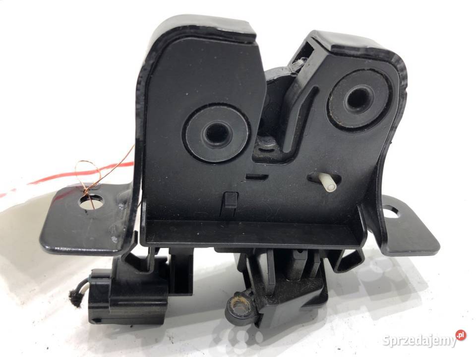 ZAMEK KLAPY TYŁ DACIA DUSTER SUV 905037230R 1018 osobowe