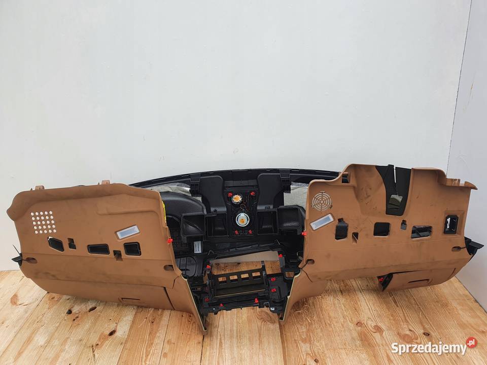 BMW F01 DESKA ROZDZIELCZA KONSOLA SKÓRA SKÓRZANA osobowe Janów sprzedam