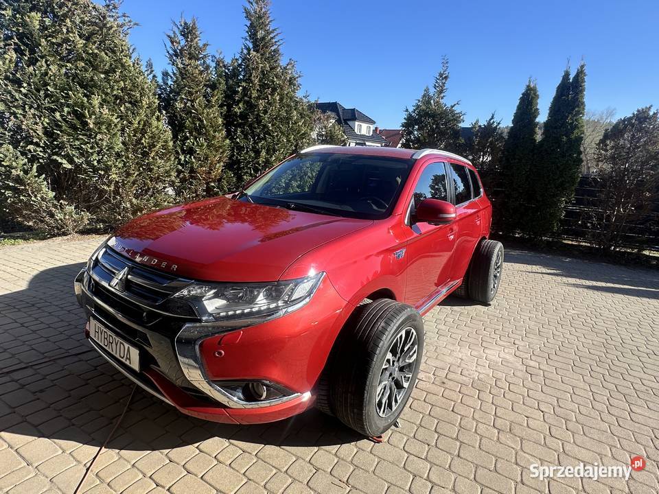 Mitsubishi Outlander PHEV zasięg 32 bogata 2000cm3 Outlander Gdańsk