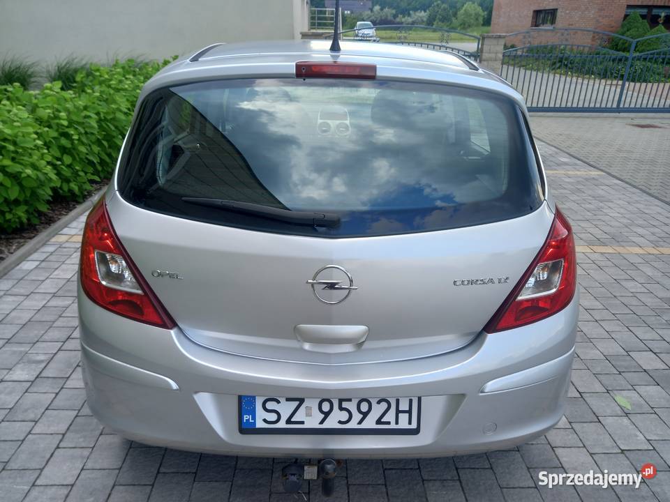 OPEL CORSA 12 EcoTec Nowy Przegląd 5Drzwi Klima Gliwice