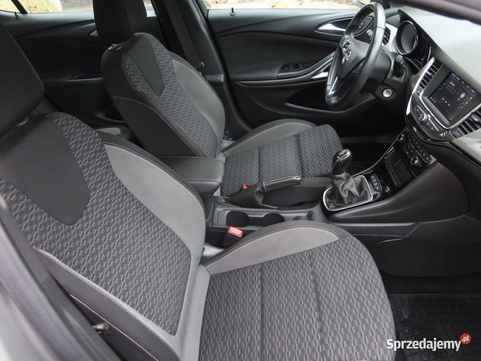 Opel Astra 12 Turbo Katowice