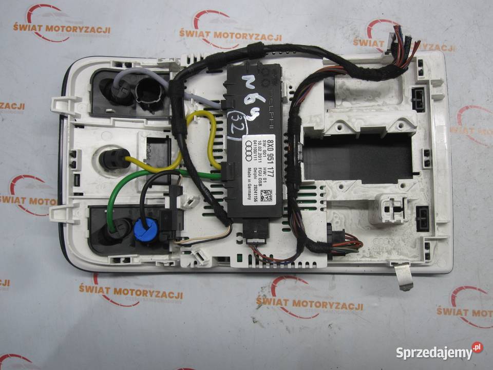 AUDI A1 I 8X lampka podsufitki 8X0947135AJ Części samochodowe Kielce sprzedam