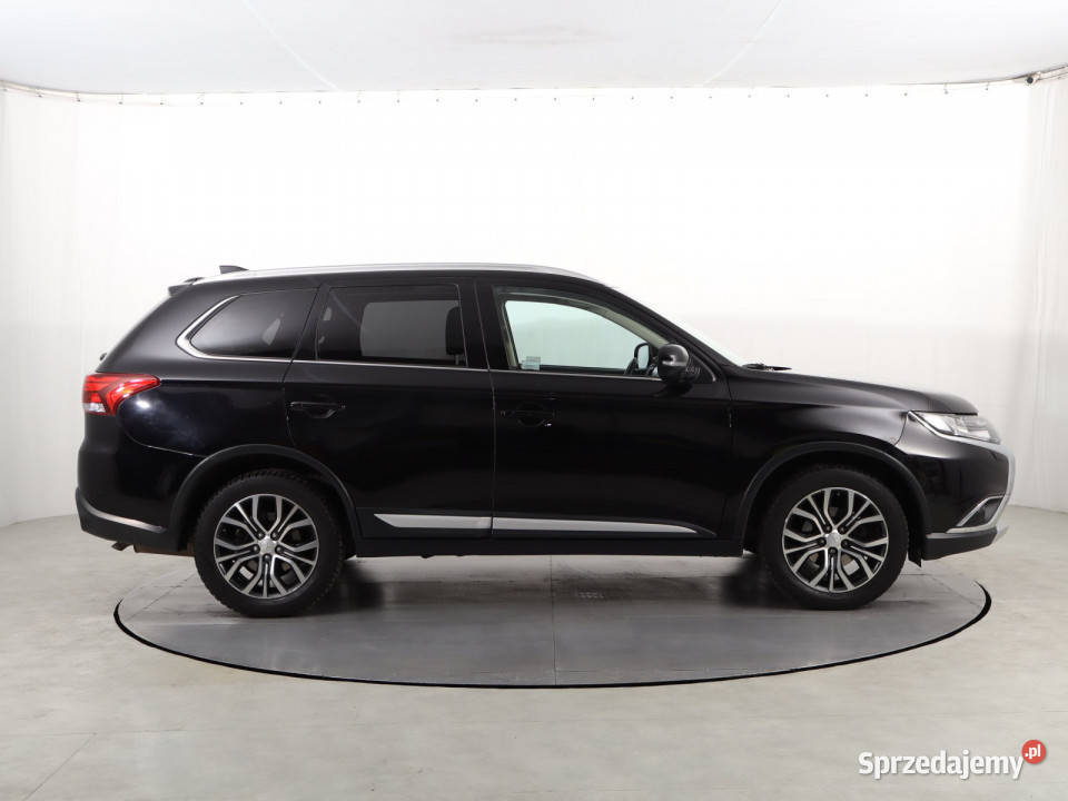 Mitsubishi Outlander 20