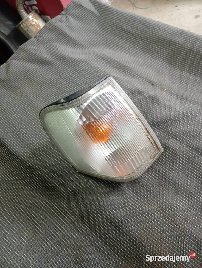 Lampa przednia do poloneza sprzedam