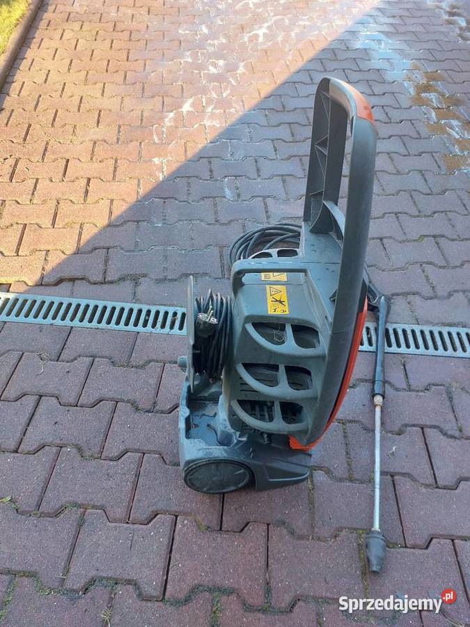 Myjka cisnieniowa Oleo mac pw136c