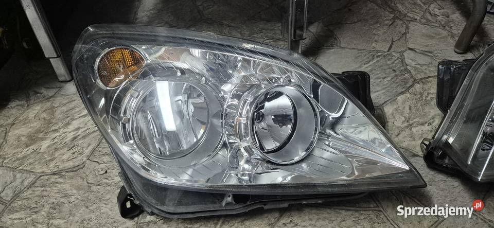 Astra H lampy przednie oryginalne Chocianów