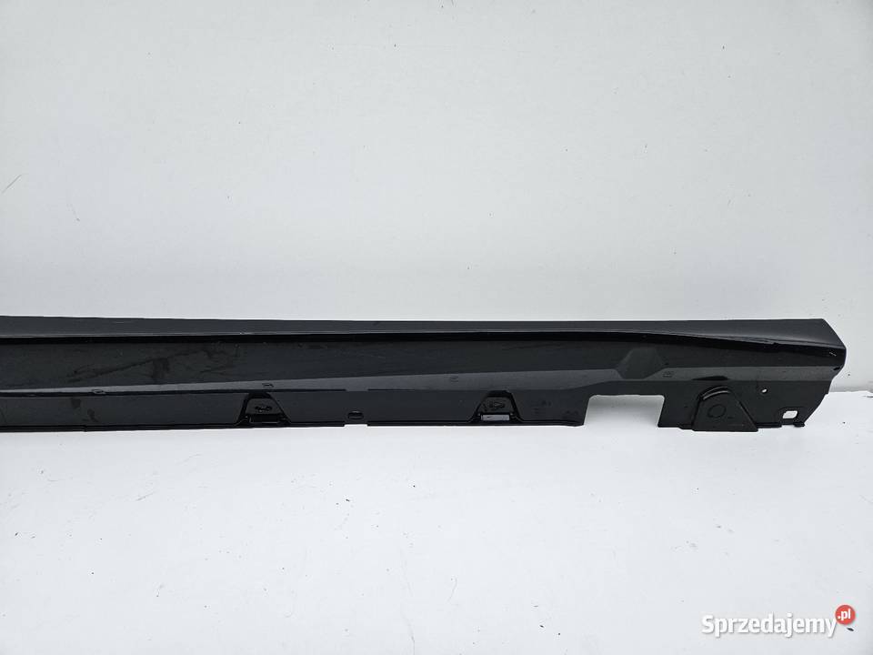 MERCEDES W206 AMG LISTWA PROGOWA PRAWA PRÓG Międzychód