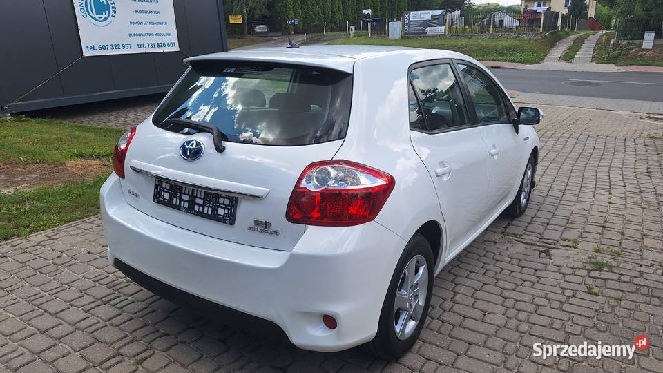 Toyota Auris Hybryda Szwajcaria Auris