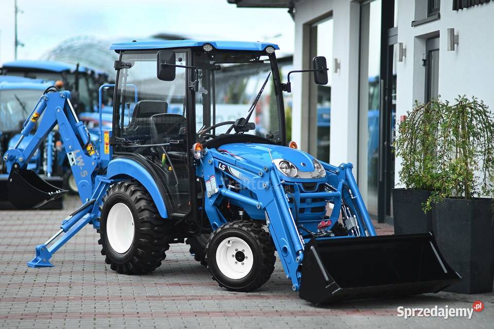 LS Tractor XJ25 HST 4x4 244 IND CAB ładowacz Tajęcina sprzedam