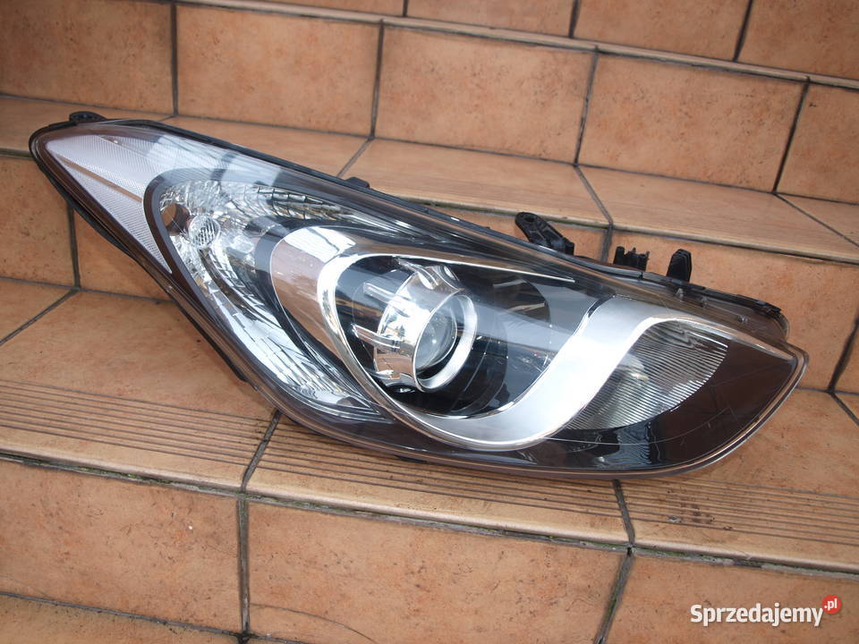 Hyundai i30 i 30 lampa prawa przód 11 pinów 2012 Kalisz