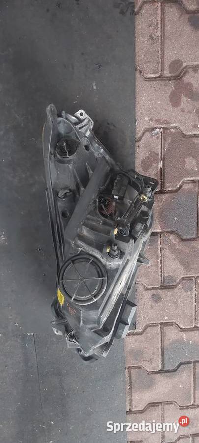 Lampa przód przednia prawa Opel Corsa D 2010 r Szczecin