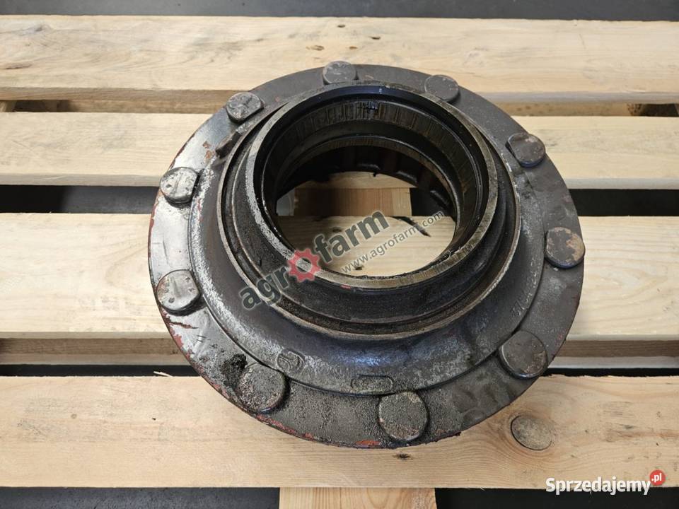 Piasta koła FWD Massey Ferguson 8110 8260 Byków sprzedam