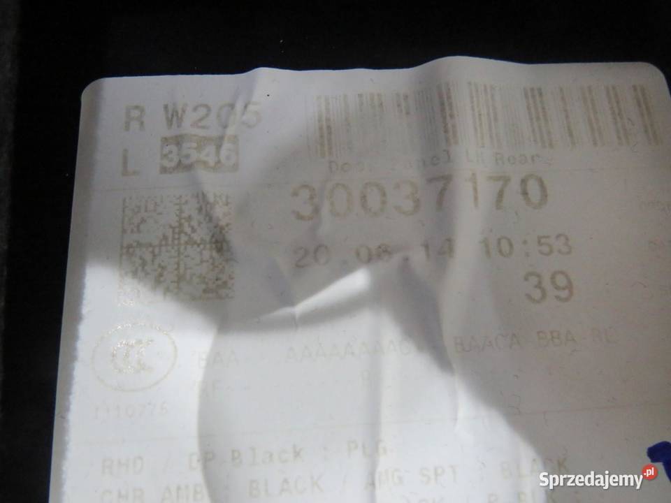 BOCZEK DRZWI LEWY TYŁ SEDAN MERCEDES W205