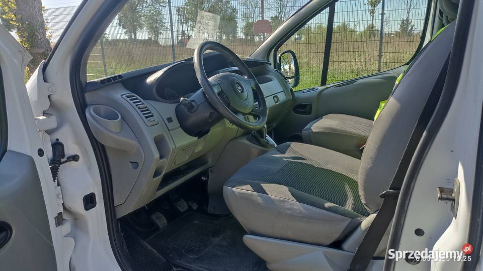 Opel Vivaro 2011Specjalny nieuszkodzony sprzedam