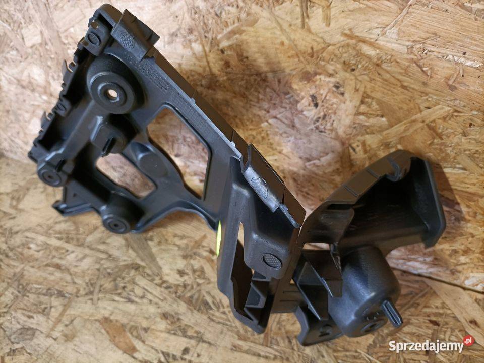 RENAULT CAPTUR ślizg zderzaka prawy tył