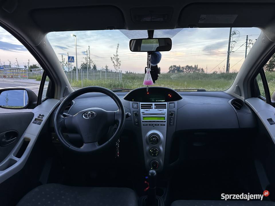Toyota Yaris II NISKI PRZEBIEG nieuszkodzony dolnośląskie Oława