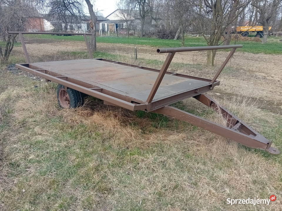 przyczepa do balot z rozrzutnika sprzedam