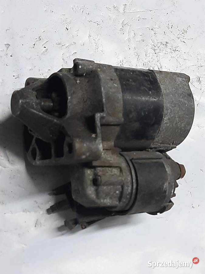 Renault Clio II 14 8V Thalia 14 8V rozrusznik Ksawerów