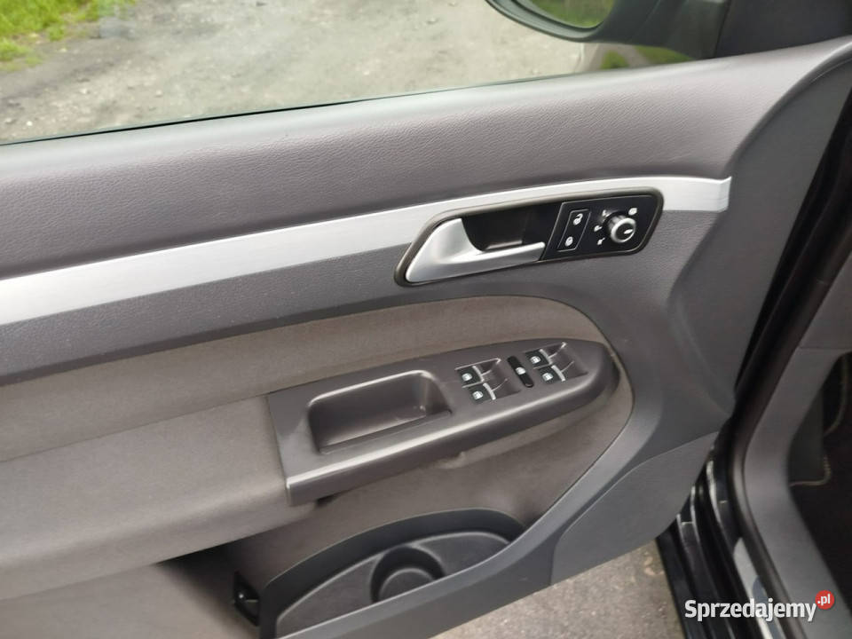 Volkswagen Touran 20 TDI udokumentowany przebieg sprzedam