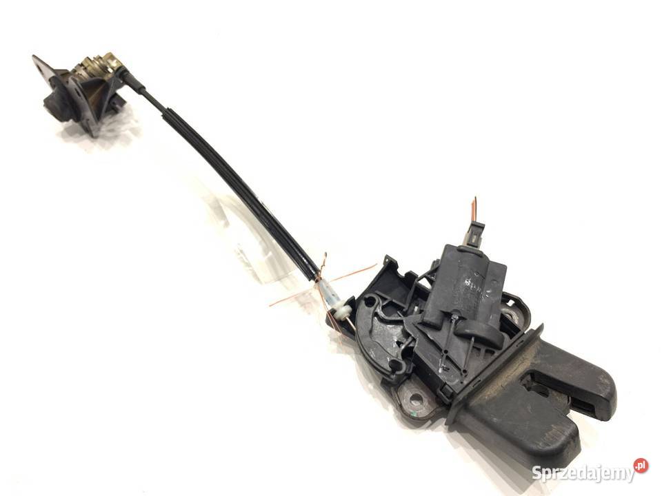 ZAMEK KLAPY TYŁ VW JETTA III SedanLimuzyna Zamki, wkładki i kluczyki Motoryzacja podkarpackie