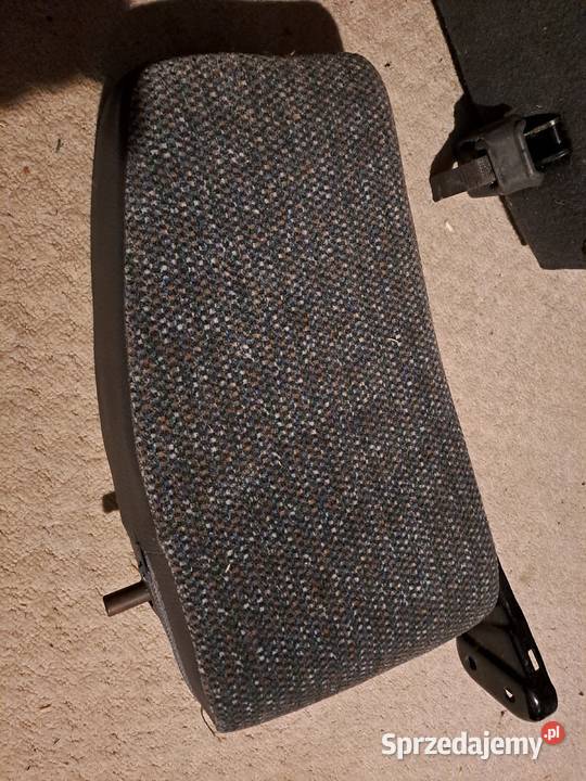 Pajero 2 krótki 9105r kanapa fotel drugi rząd Rok produkcji 2000 sprzedam