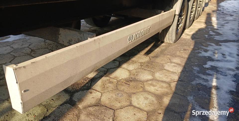 Naczepa Firanka Krone Starcza