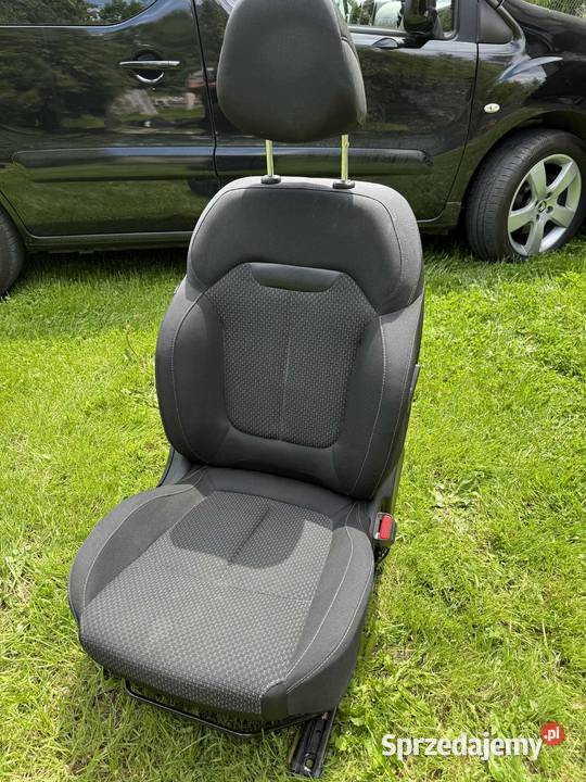 Fotele Renault Kadjar Stan Fotele i kanapy Kalwaria Zebrzydowska sprzedam