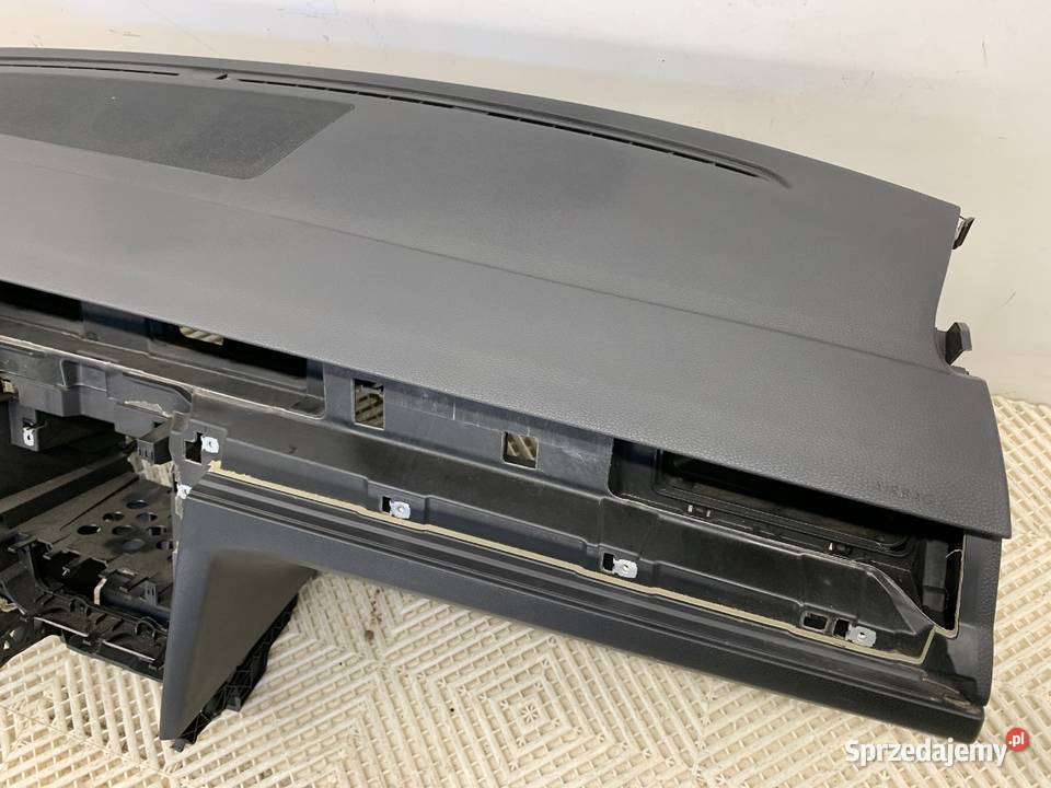 KOKPIT Z PODUSZKĄ PASAŻERA VW PASSAT B8