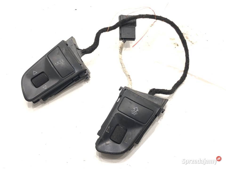 PRZEŁĄCZNIKI KIEROWNICY AUDI A4 B7 4F0951527A