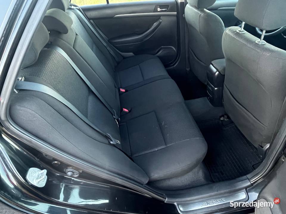 Toyota Avensis T25 20 VVTI z gazem 307050km łódzkie Złoczew