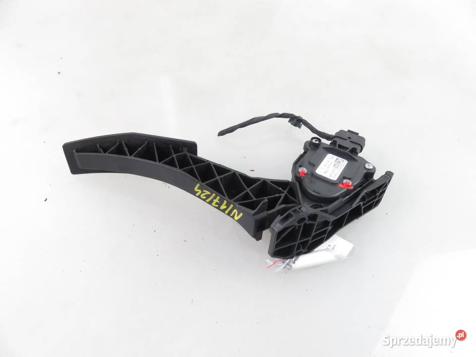 POTENCJOMETR GAZU OPEL ASTRA V K 16 CDTi małopolskie