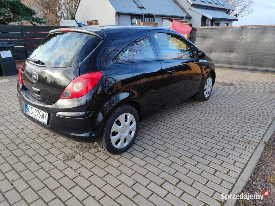 OPEL CORSA D 12 BENZ ZADBANY 2009