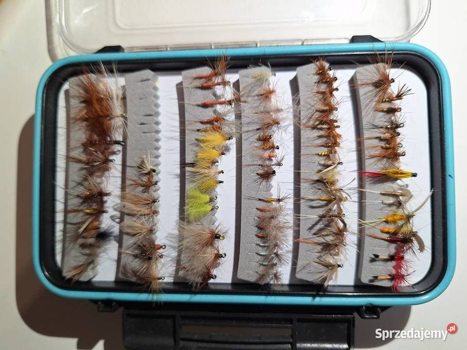 Przynęty wędkarskie Muchy 150 sztuk pudełko