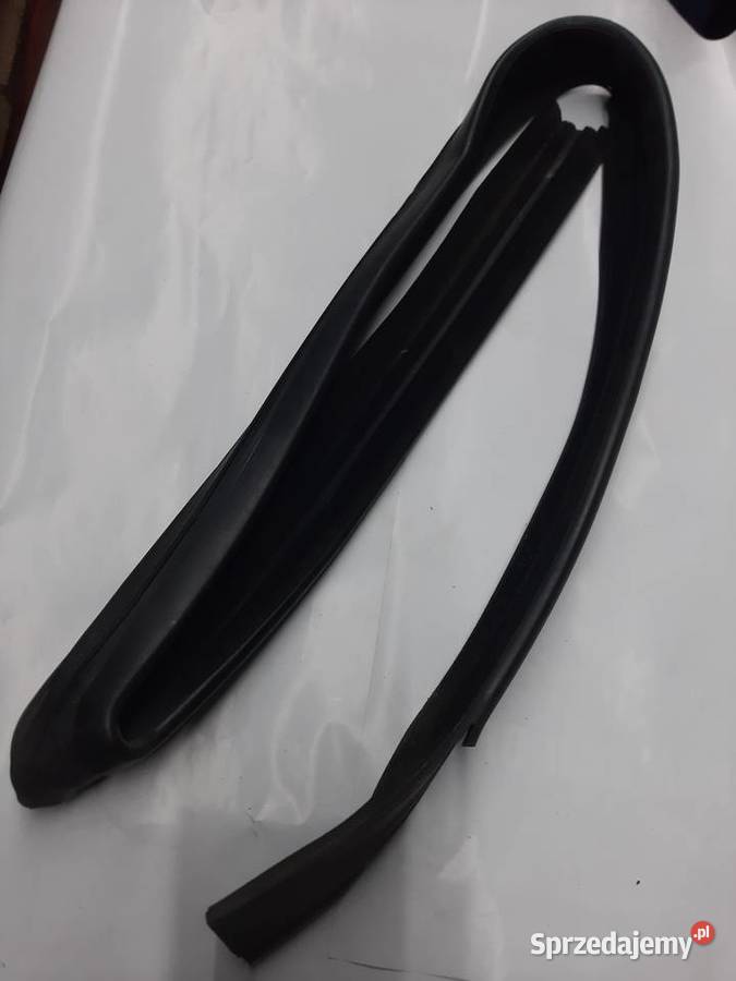 Fiat Panda uszczelka szyby z drzwi lewa przednia Ksawerów