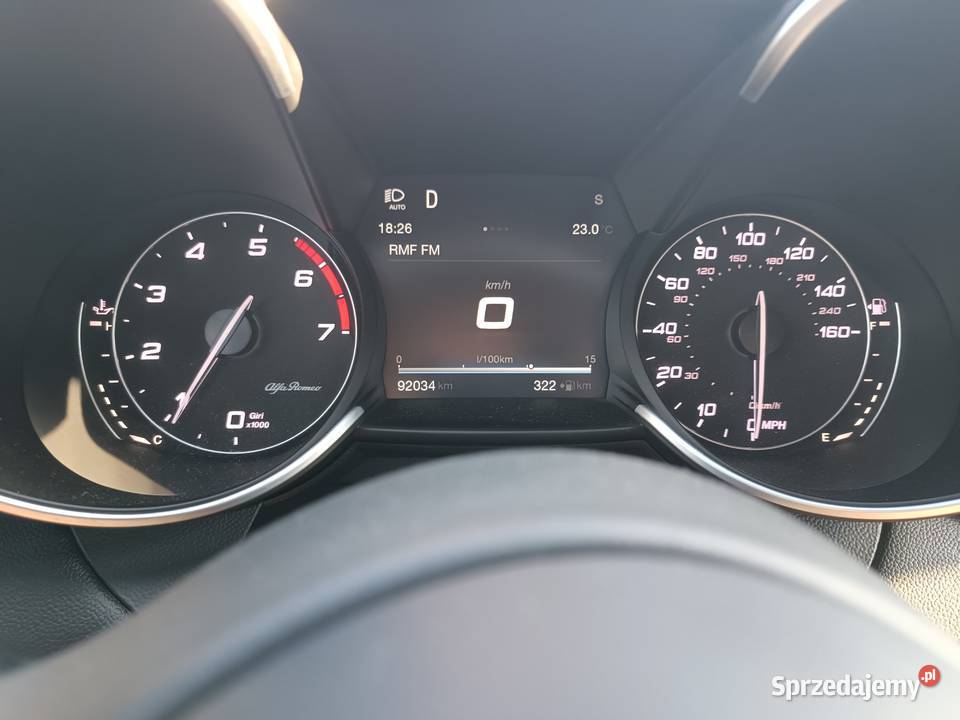 Alfa Romeo Giulia nieuszkodzony