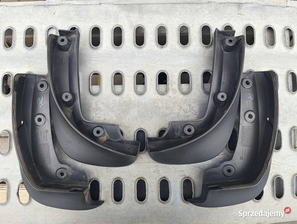 4 oryginalne chlapacze do Opel Corsa E 20142019