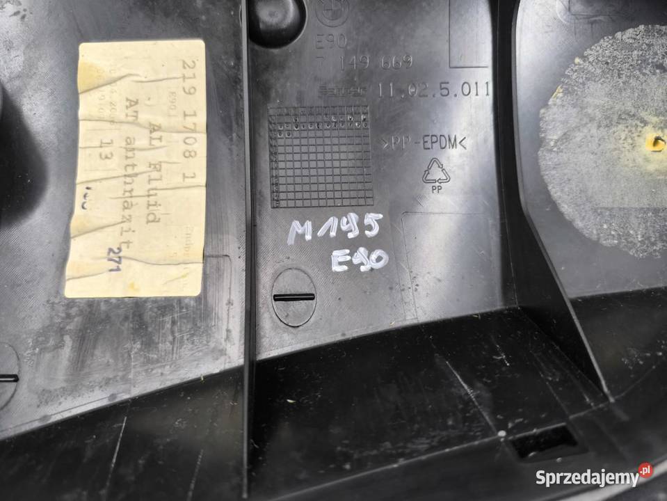 BOCZEK KANAPY LEWY TYŁ BMW E90 7149669 Tapicerki samochodowe