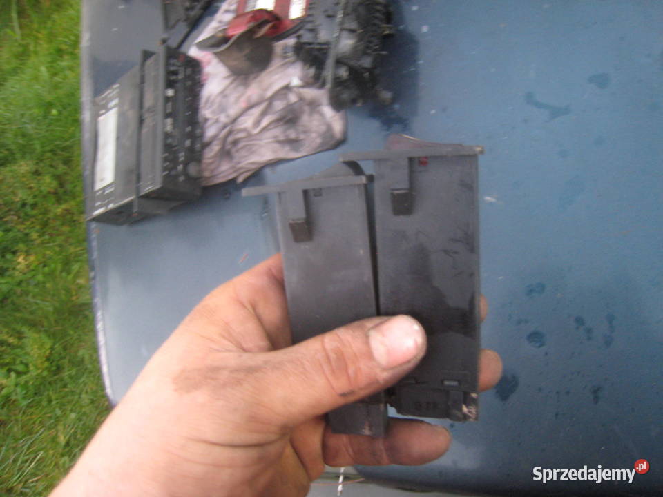 Przełącznik włącznik grzania szyby tylnej Kraków sprzedam