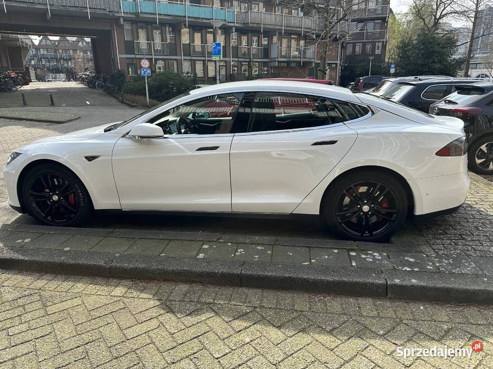 Tesla 85 S 201412 Auto Pilot CSS spotyfine Rok produkcji 2014 Model S Olsztyn