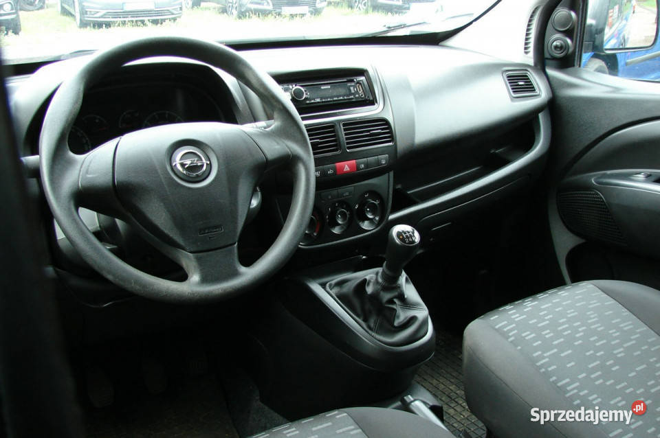 Opel Combo 13 CDTi 90 Long Super stan D 2011 Van / Minibus wielkopolskie