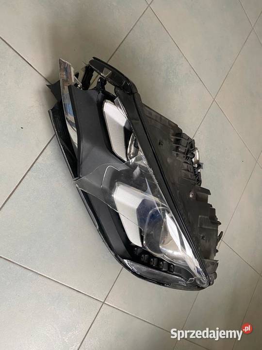 LAMPA LEWA PRZÓD VW TOUREG II 7P USZKODZONA Grzebowilk sprzedam